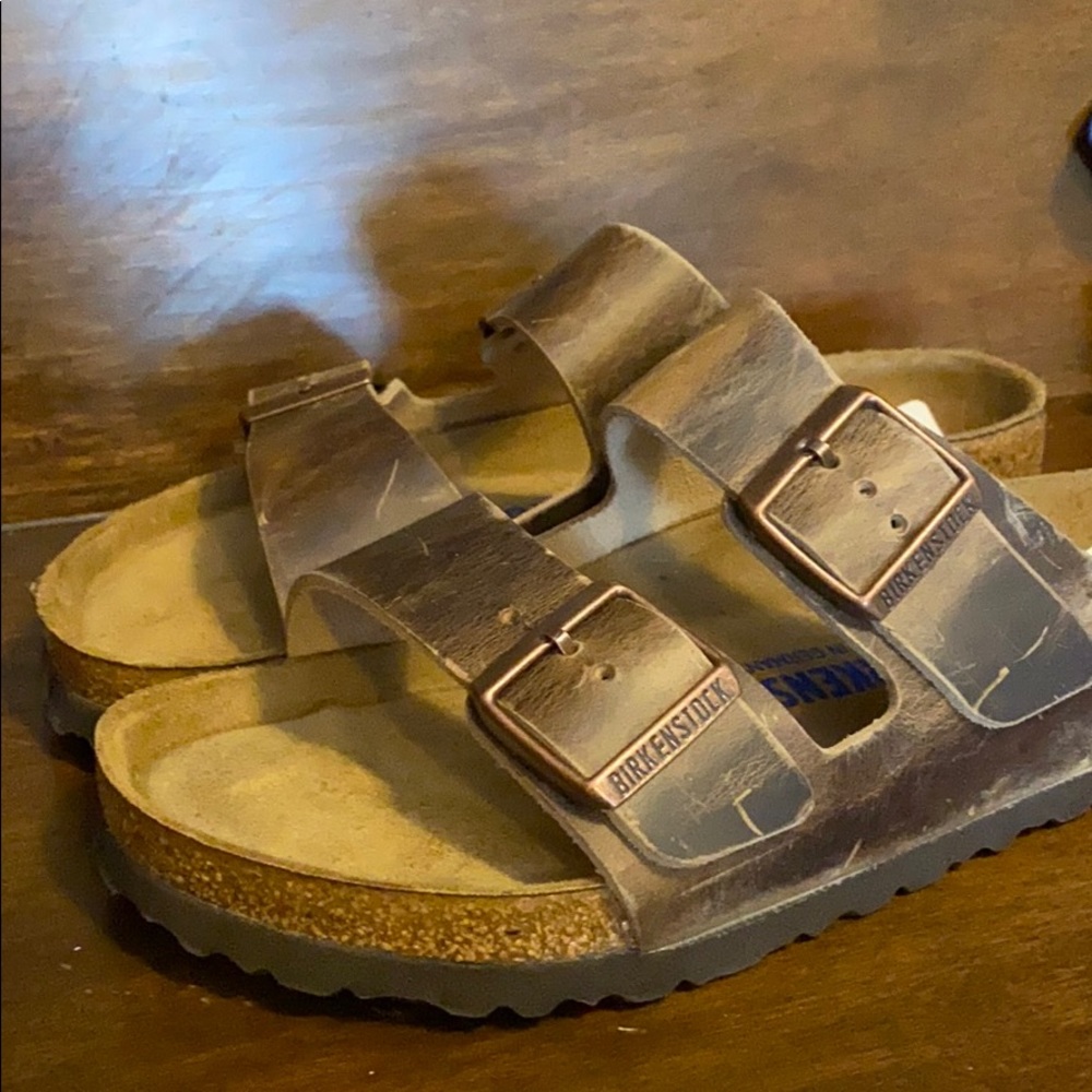 Women’s 38 Birkenstock Arizona